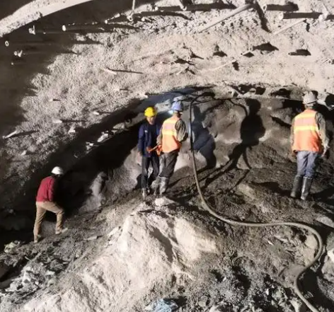 杨浦拱顶带模注浆料的施工流程及注意事项